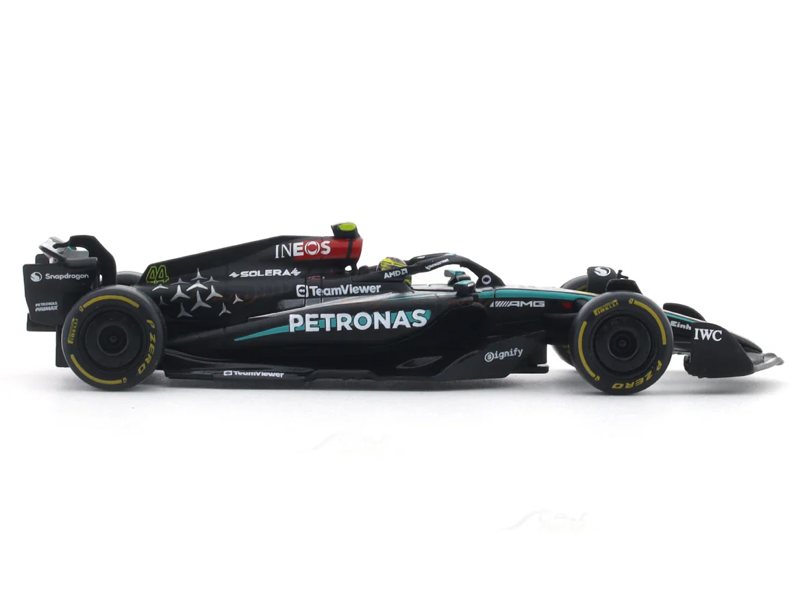 2024 Mercedes-AMG W15 No. 44 Lewis Hamilton 1:43 Bburago Formula 1 diecast scale model car - Image 5