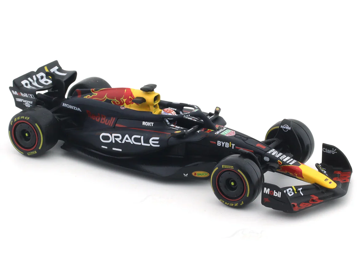 2024 Oracle Red Bull No. 1 Max Verstappen 1:43 Bburago Formula 1 diecast scale model car - Image 7