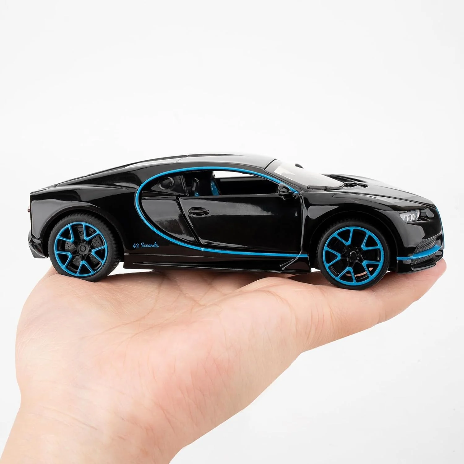 BUGATTI CHIRON METAL 1:24 DIE-CAST - Image 4