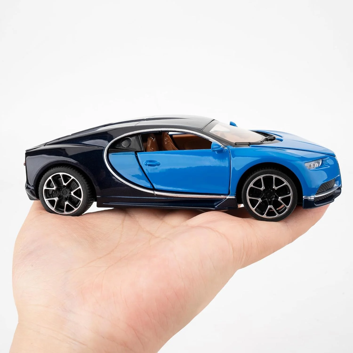 BUGATTI CHIRON METAL 1:24 DIE-CAST - Image 9